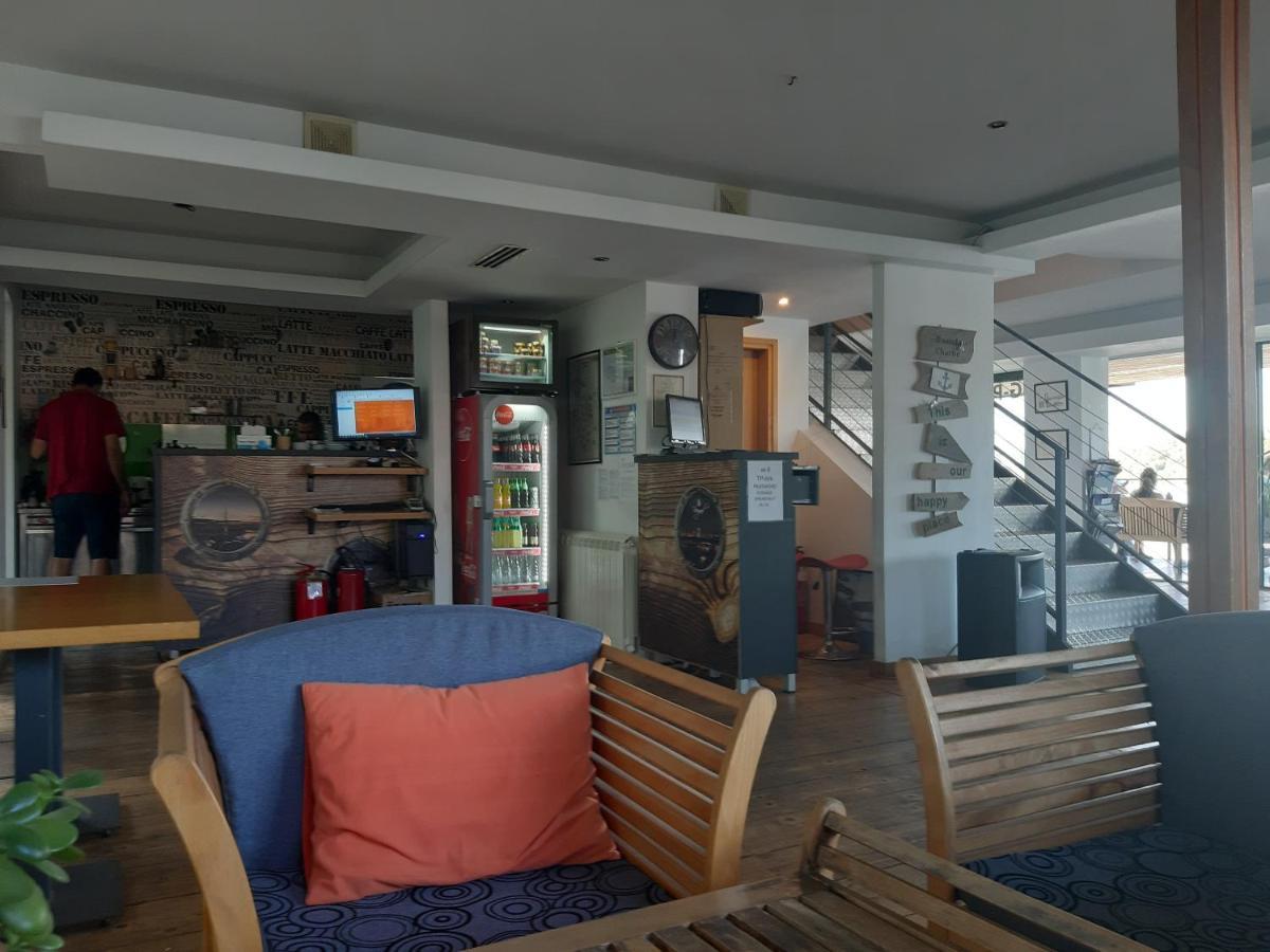 B&B Botel Charlie Beograd Ngoại thất bức ảnh
