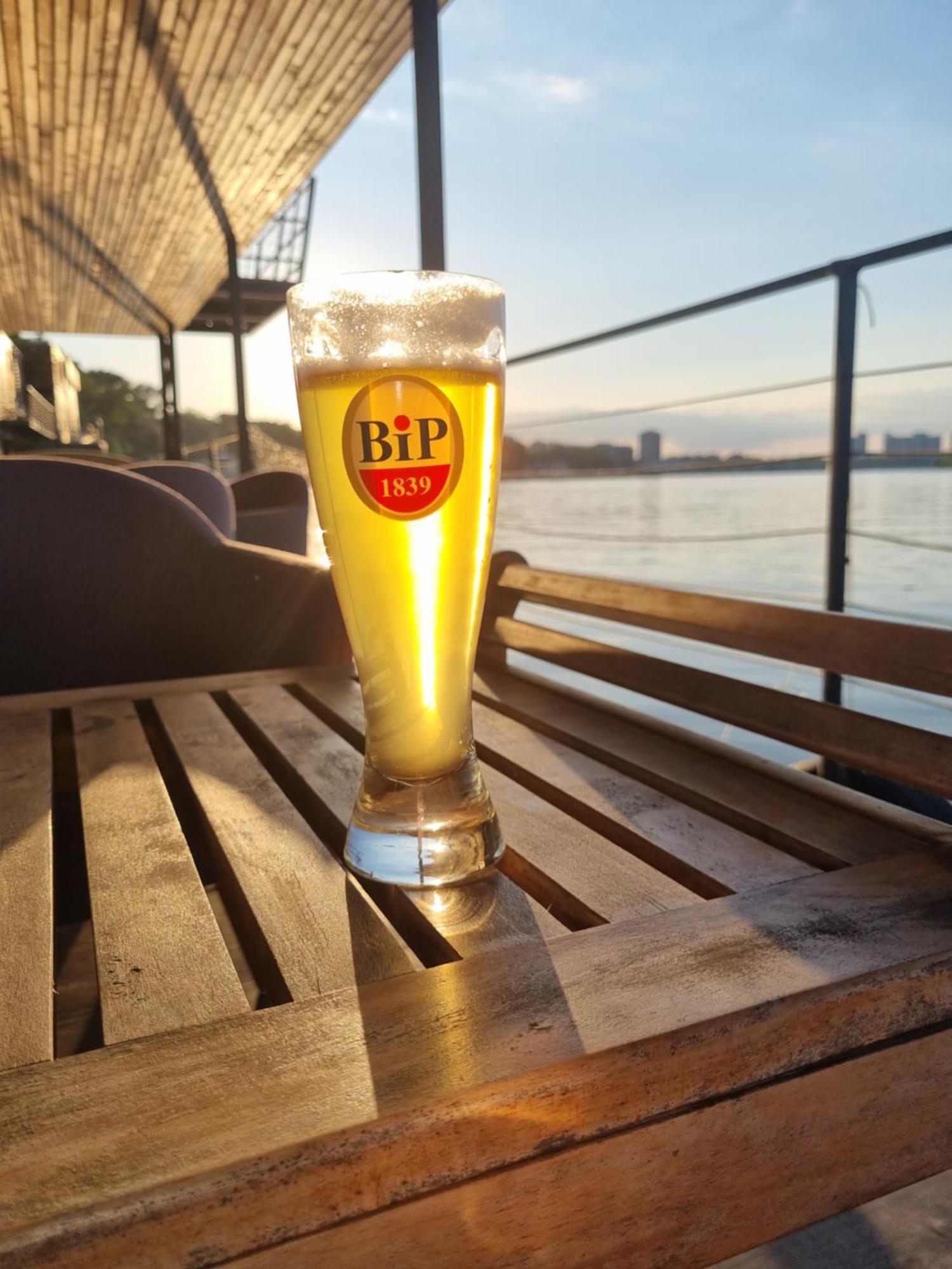 B&B Botel Charlie Beograd Ngoại thất bức ảnh