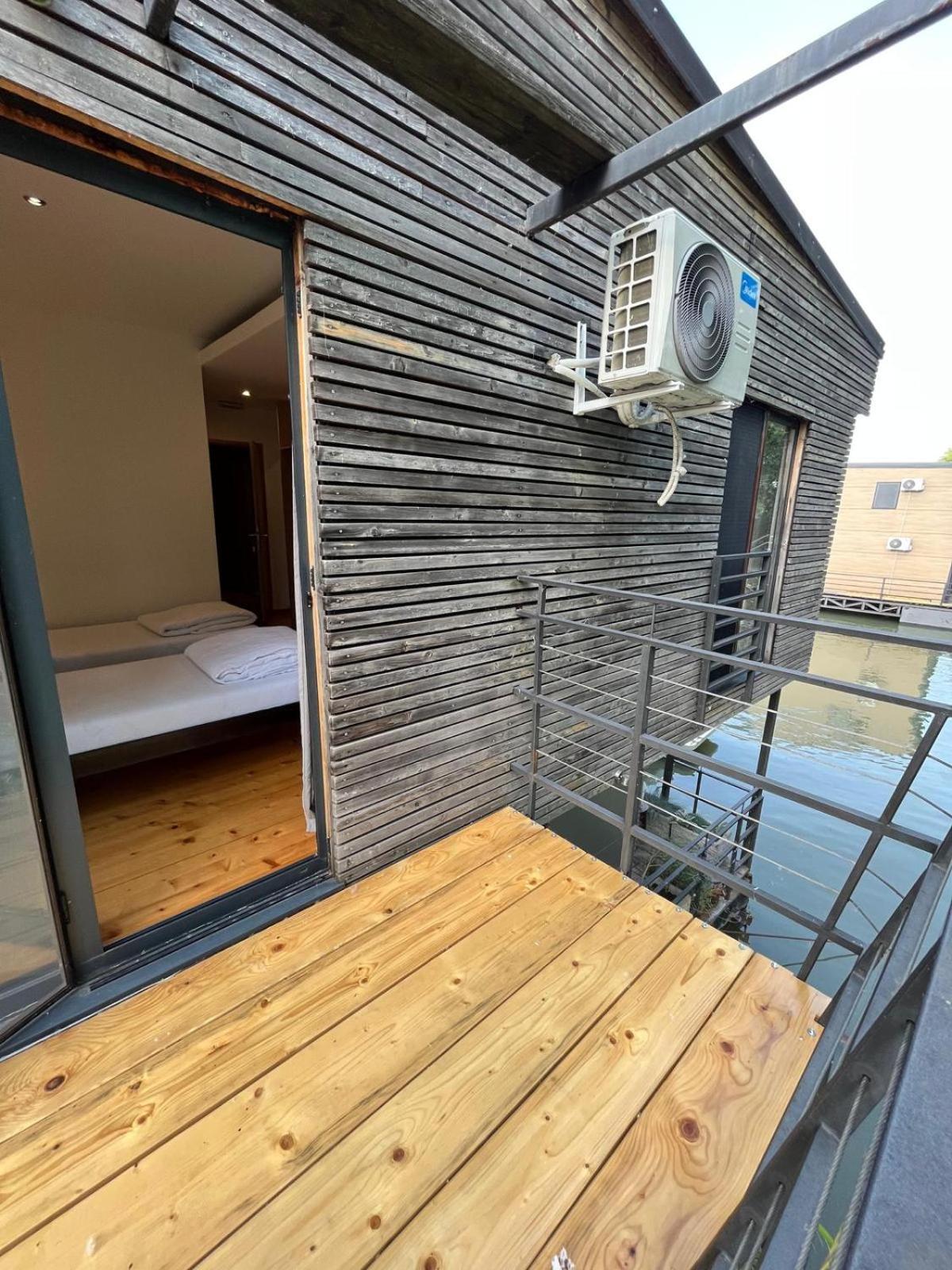 B&B Botel Charlie Beograd Phòng bức ảnh