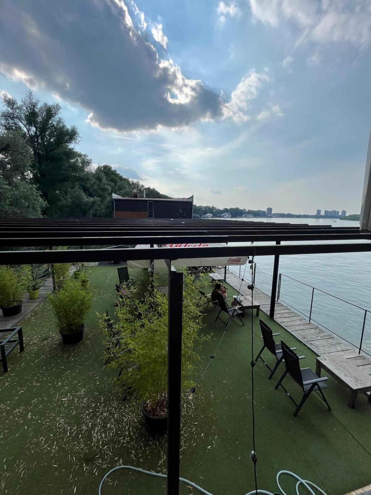 B&B Botel Charlie Beograd Phòng bức ảnh
