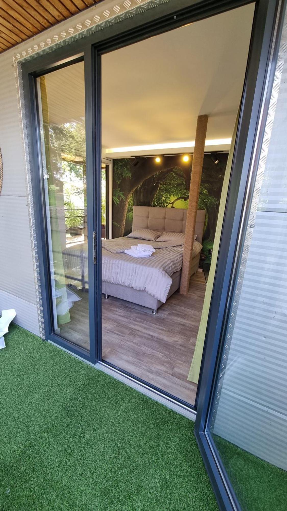 B&B Botel Charlie Beograd Phòng bức ảnh
